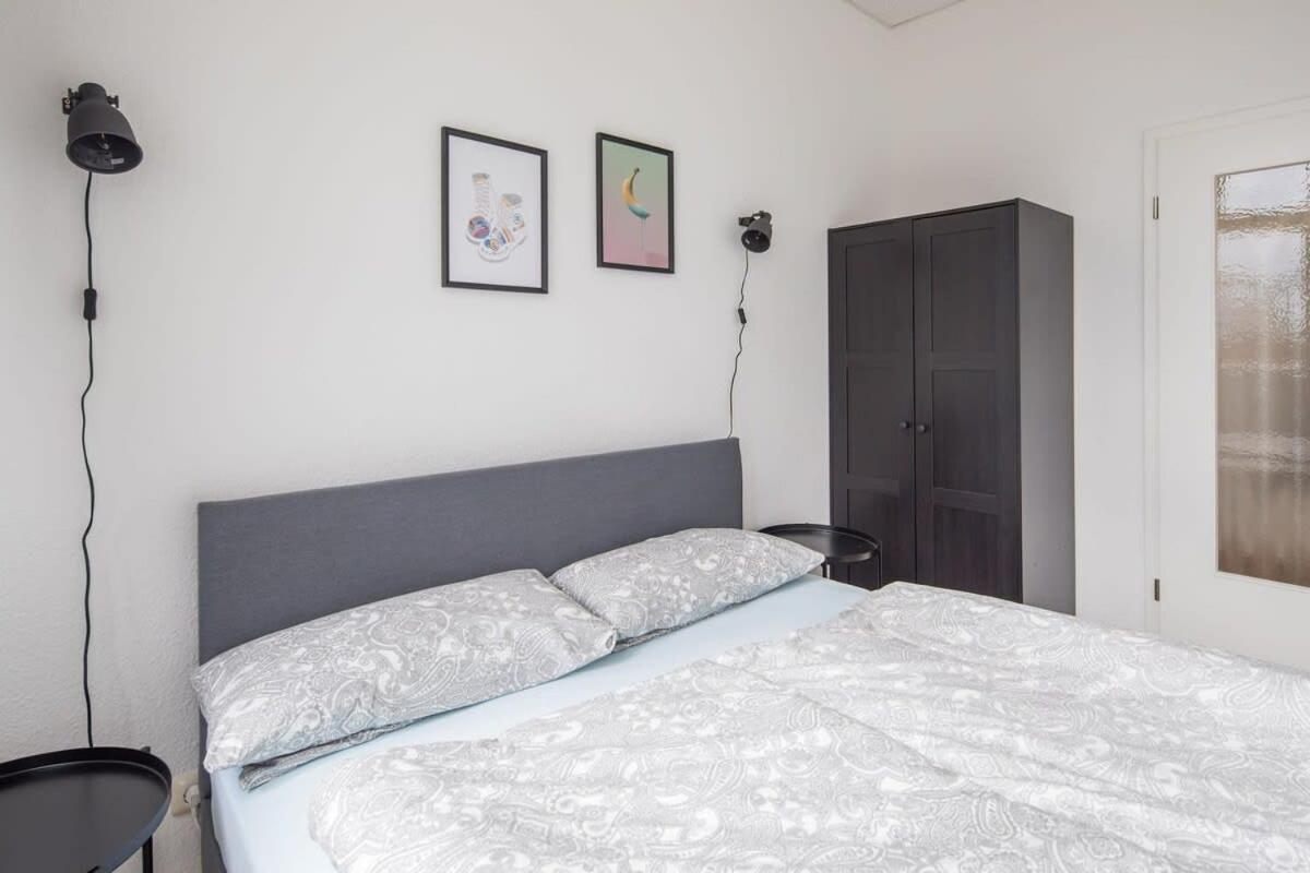 Spacious 2 Bedroom Apartment Hambourg Extérieur photo